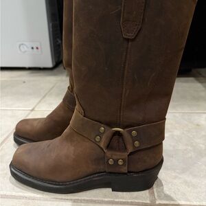 Dingo Brown Leather Heeled Boots